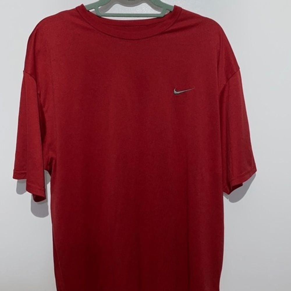 Nike Men's Red Fit Dry Crew‎ Neck Short Sleeve Athletic T-Shirt Size Extra Large